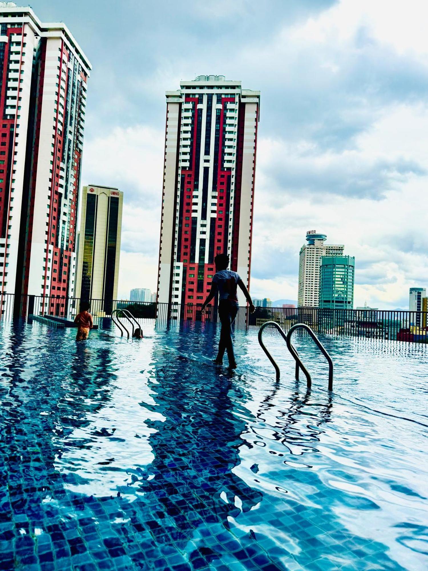 Chamber * Kuala Lumpur