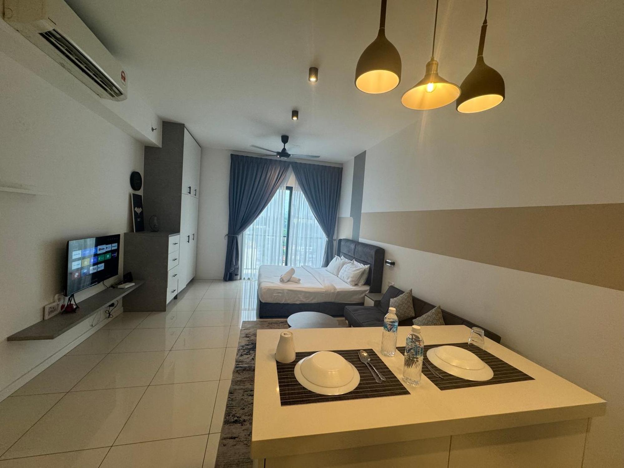 Apartment Chamber *