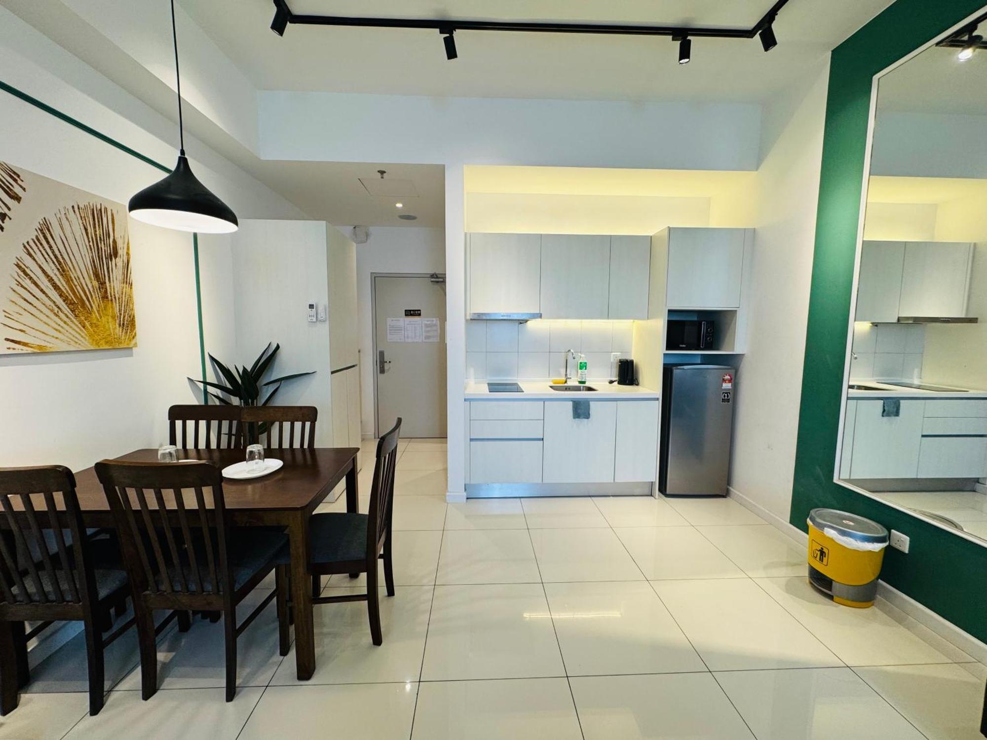Apartment Chamber *