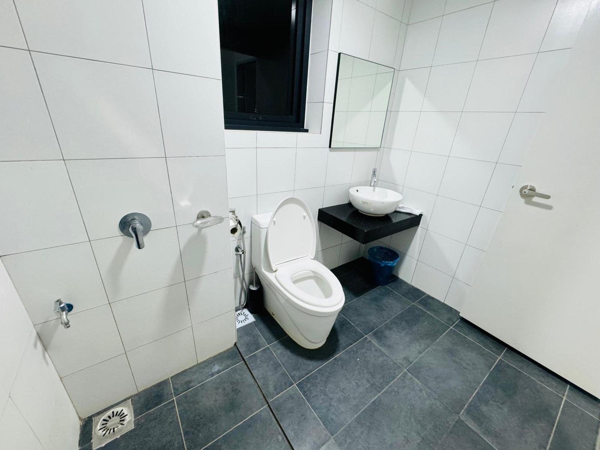Chamber Apartment *